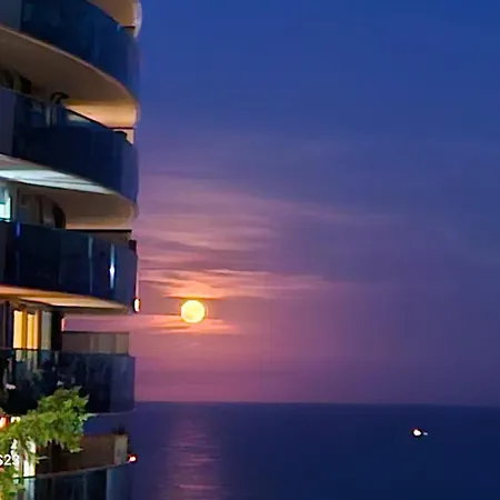 Angelina Holiday home *